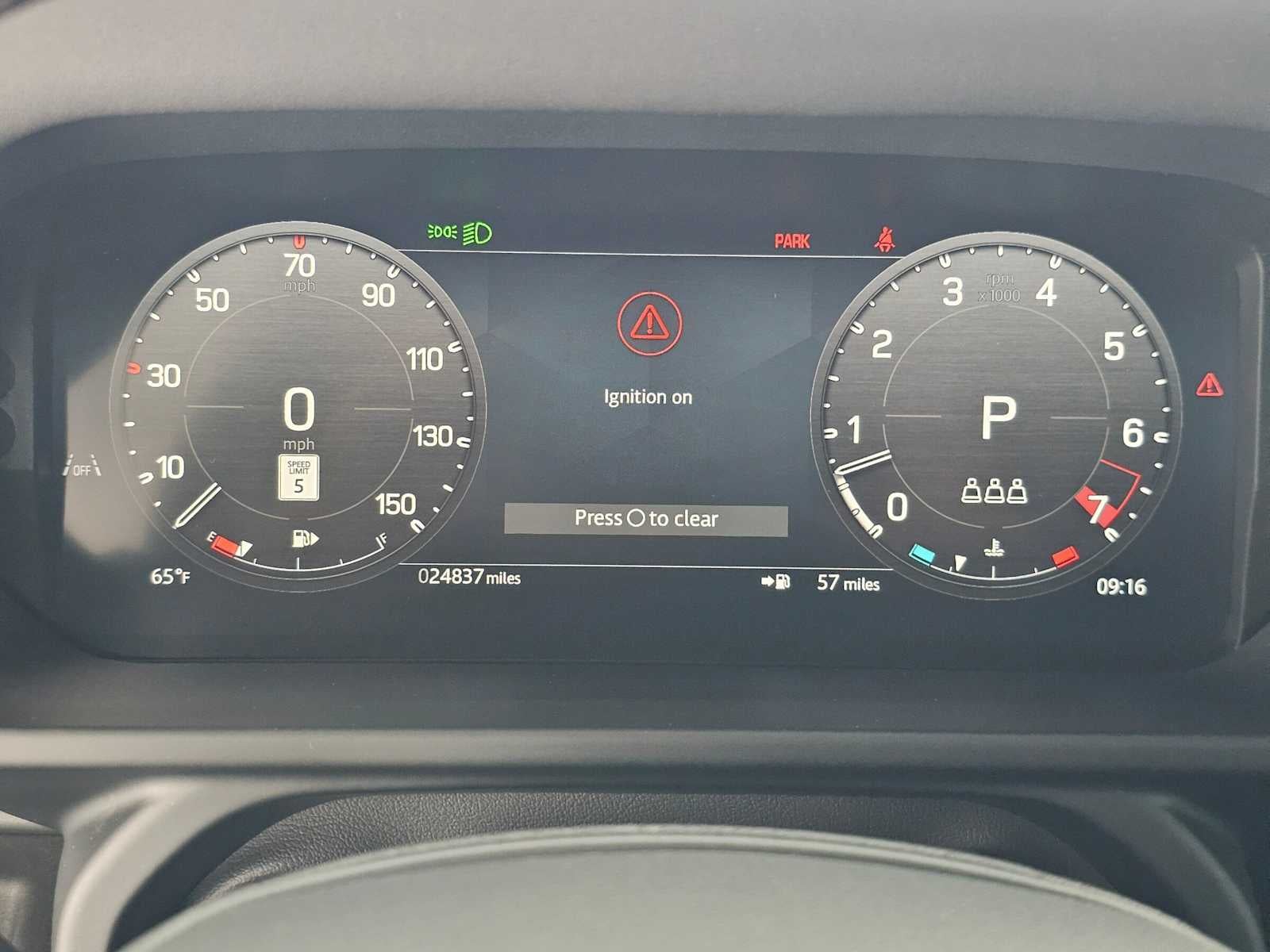 2024 Land Rover Defender X-Dynamic SE