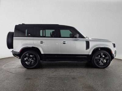 2024 Land Rover Defender X-Dynamic SE