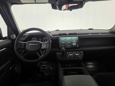 2024 Land Rover Defender V8