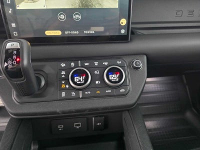 2024 Land Rover Defender V8