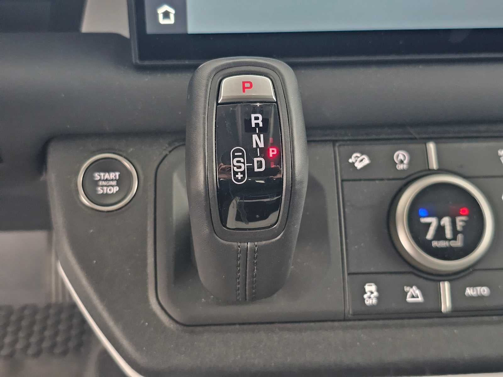 2025 Land Rover Defender S