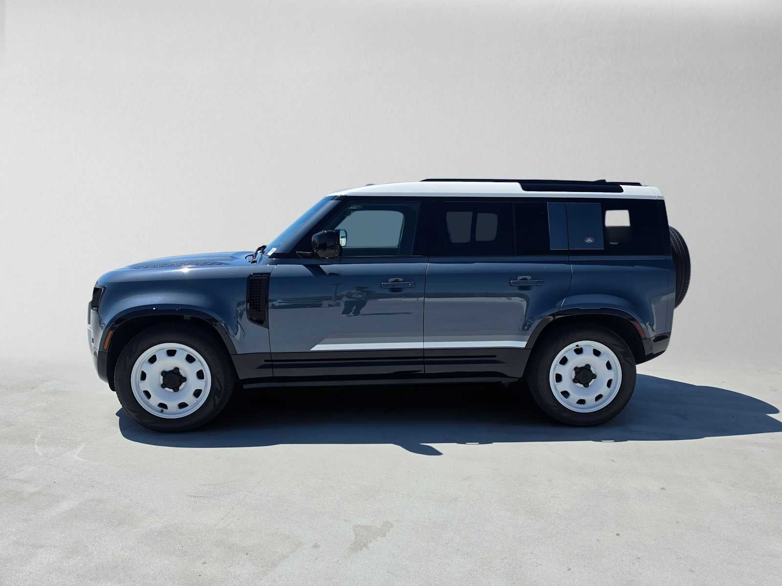 2024 Land Rover Defender S