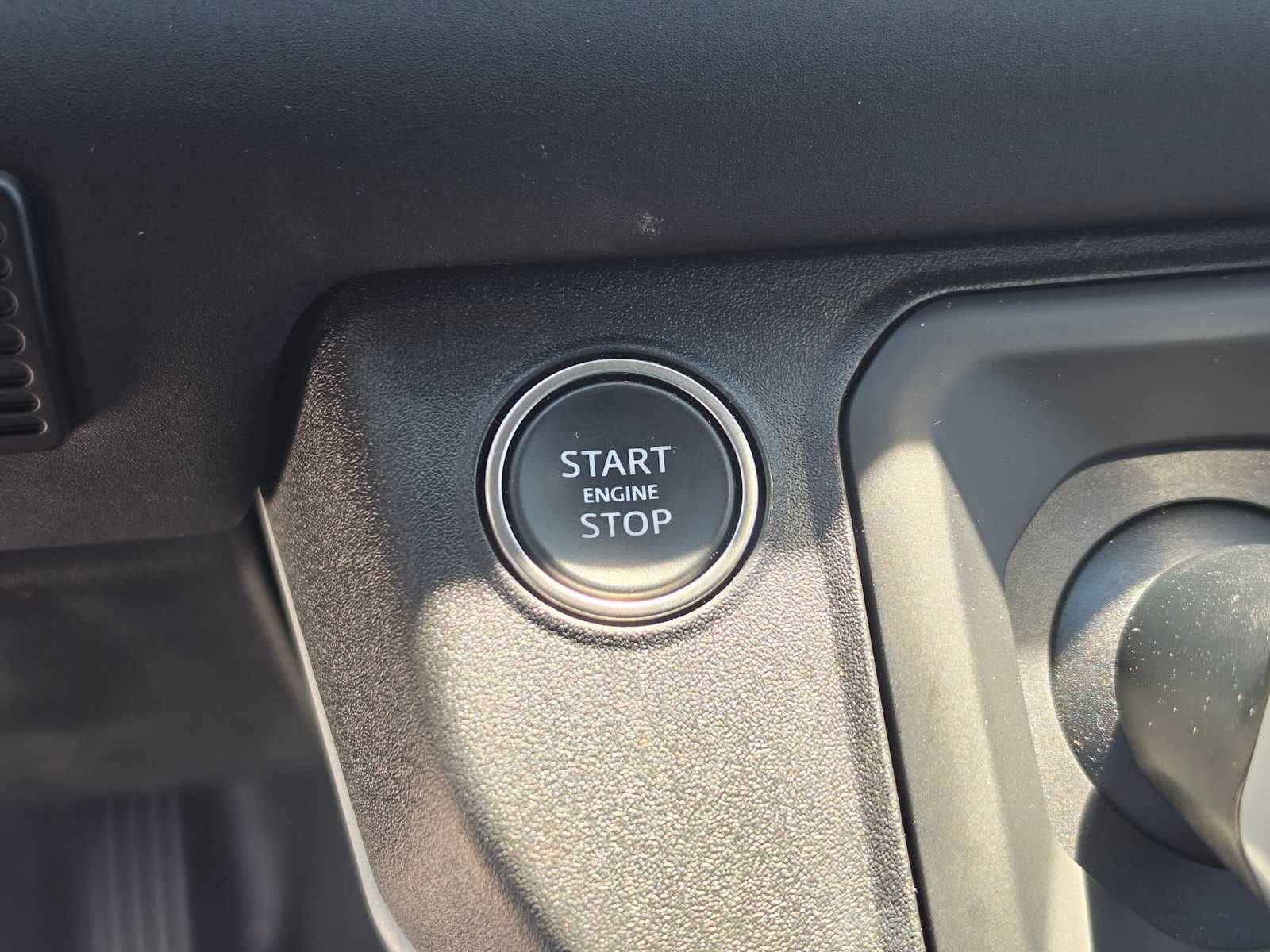 2024 Land Rover Defender S