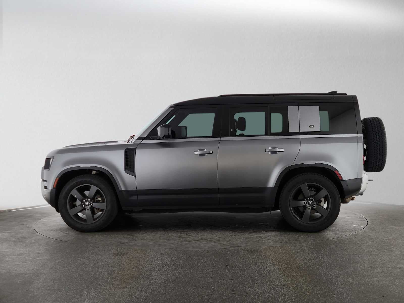 2023 Land Rover Defender S