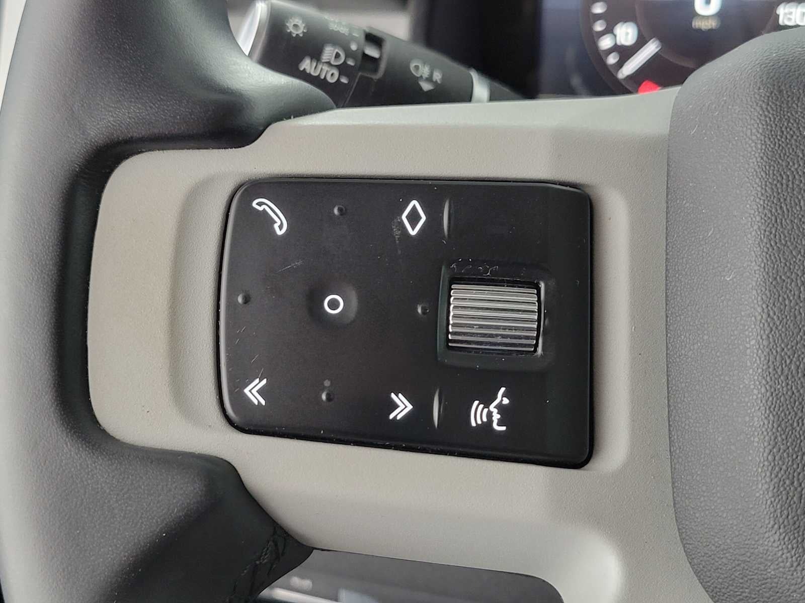 2023 Land Rover Defender S