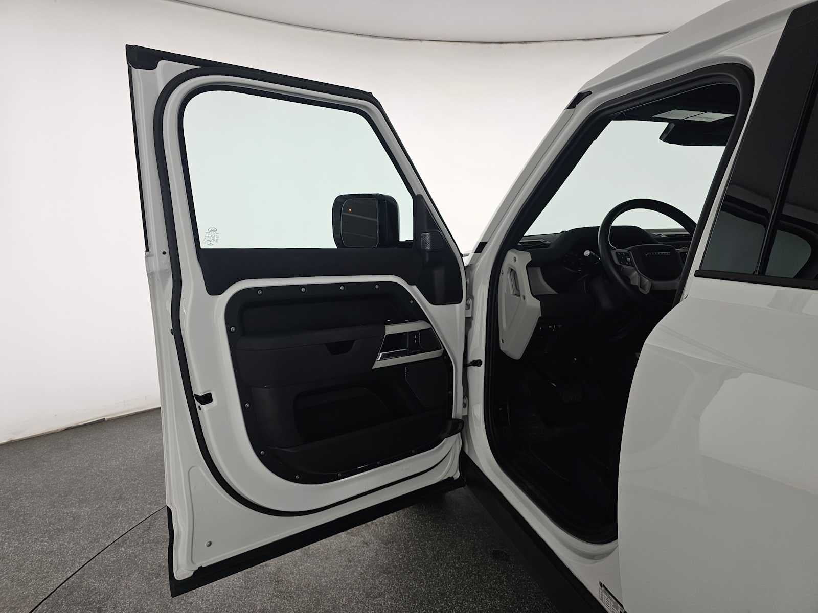 2023 Land Rover Defender S