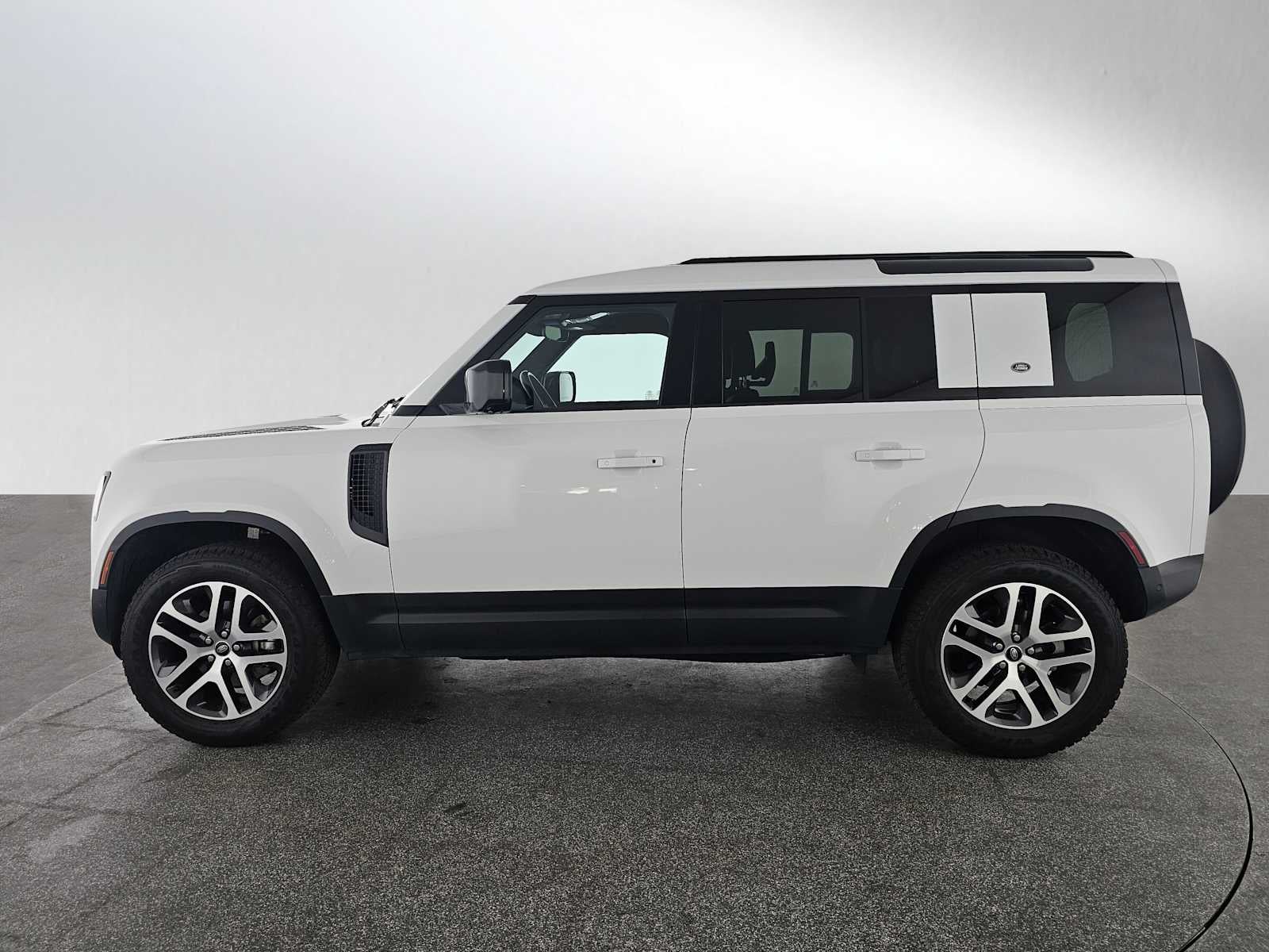 2023 Land Rover Defender S