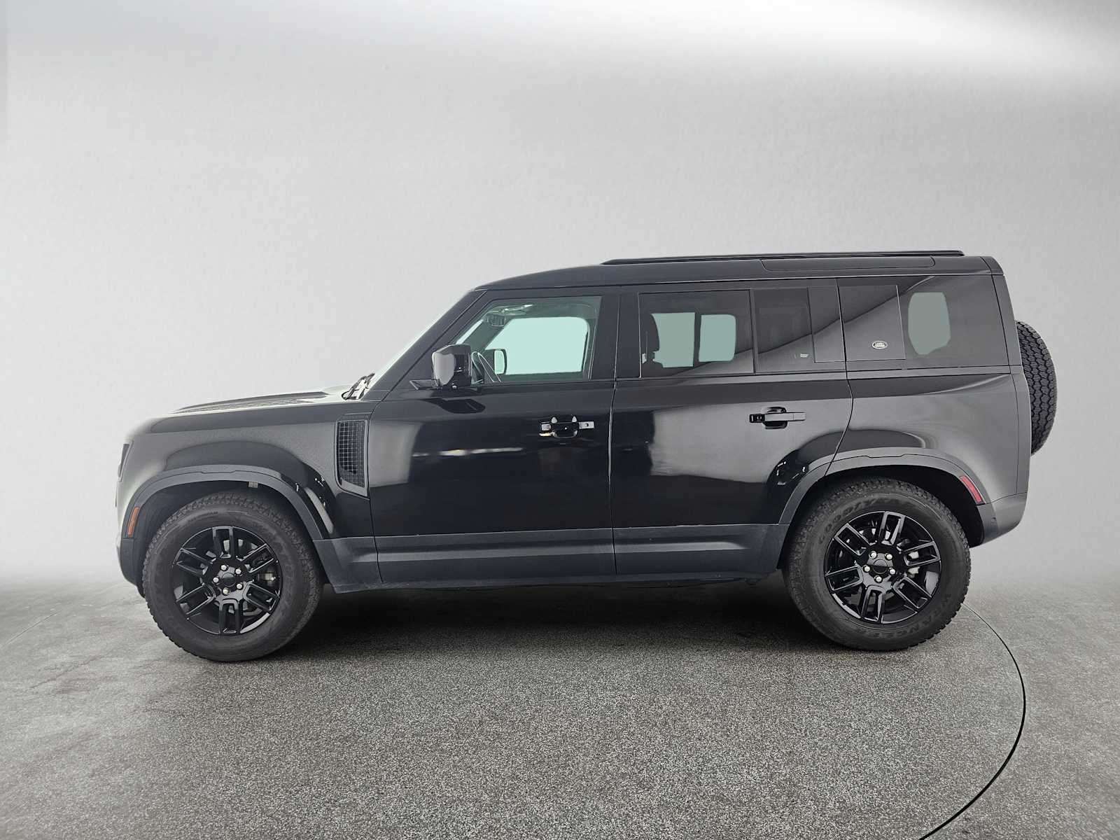 2023 Land Rover Defender S