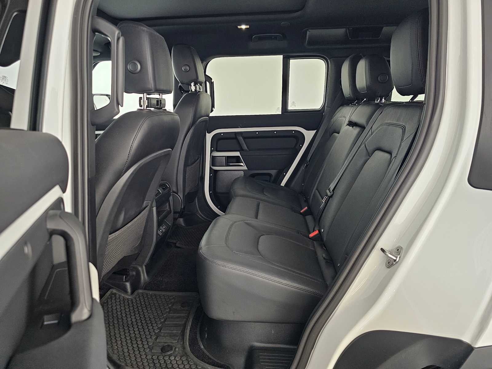 2023 Land Rover Defender S