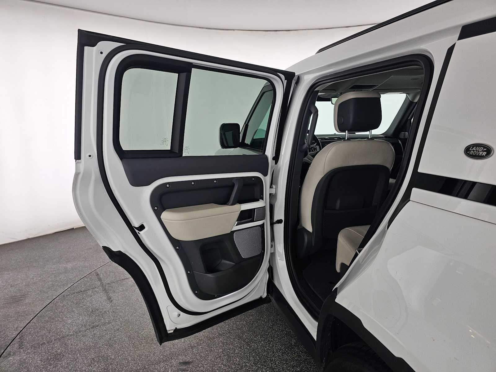 2024 Land Rover Defender S