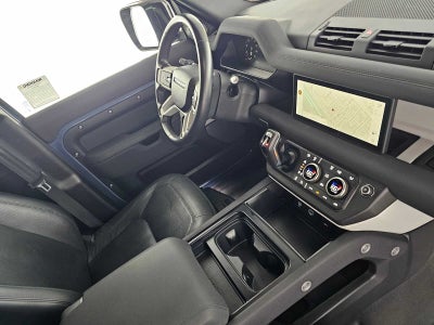 2023 Land Rover Defender SE