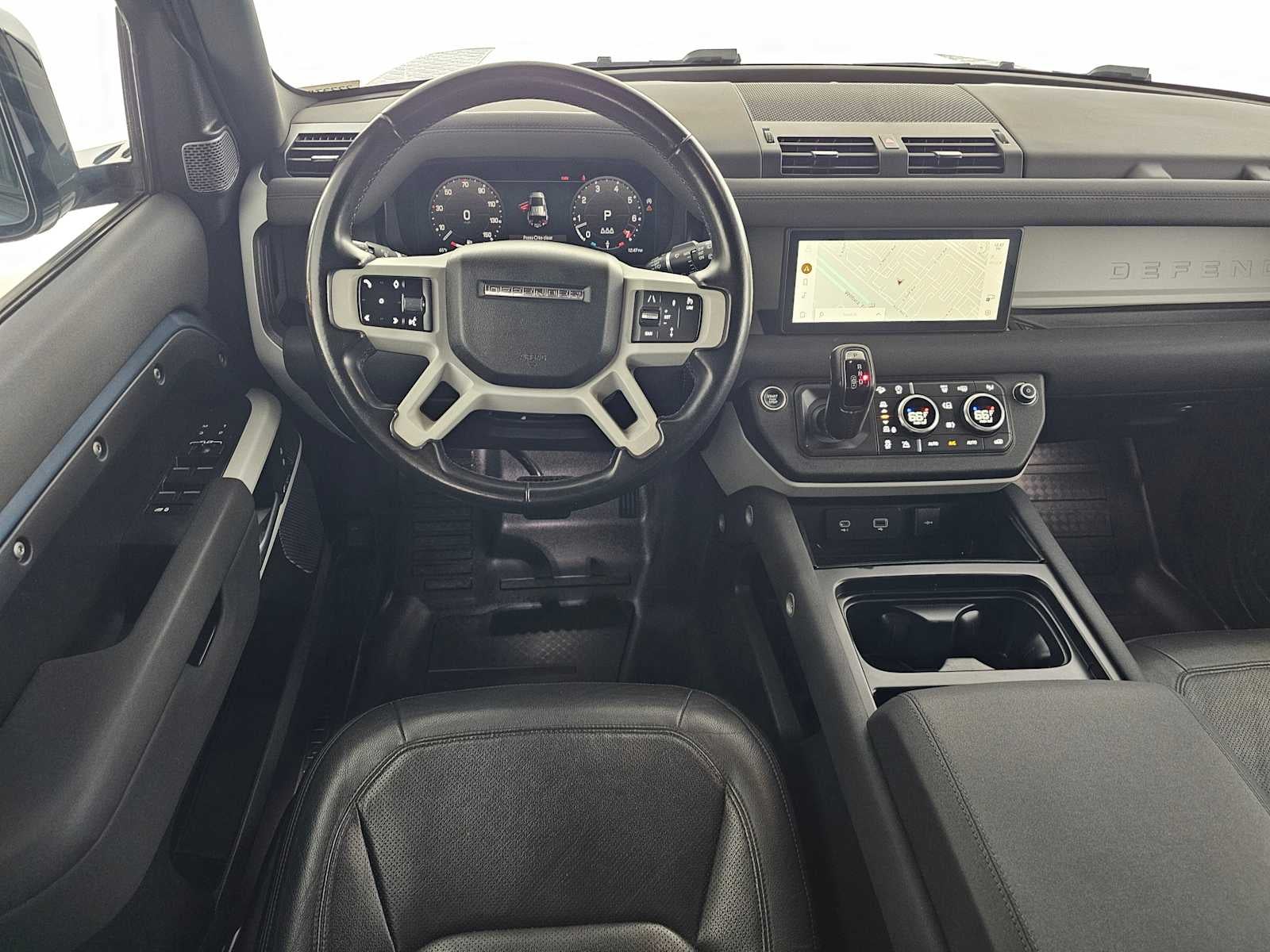 2023 Land Rover Defender SE