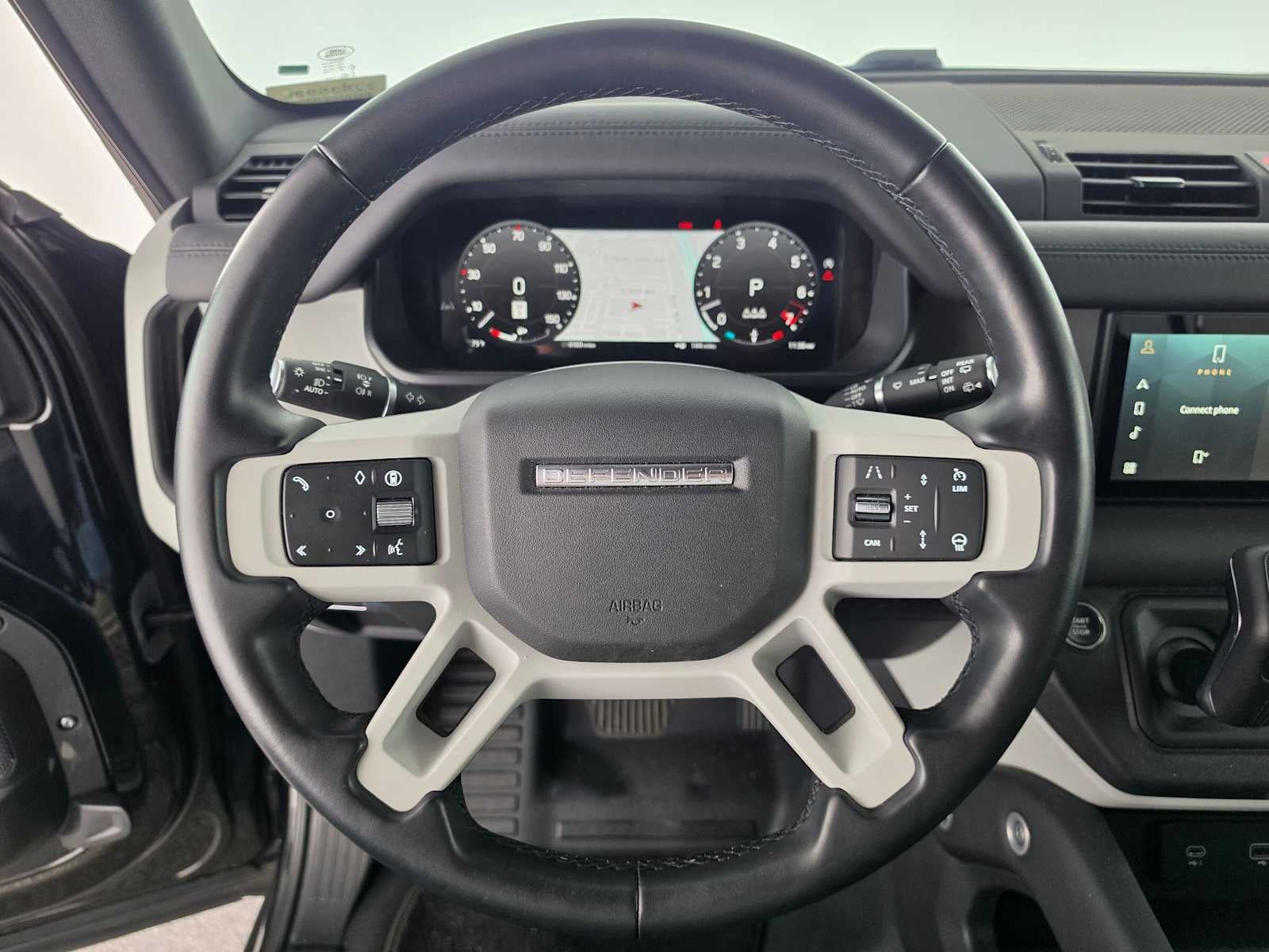 2024 Land Rover Defender SE