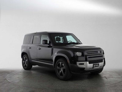 2024 Land Rover Defender SE