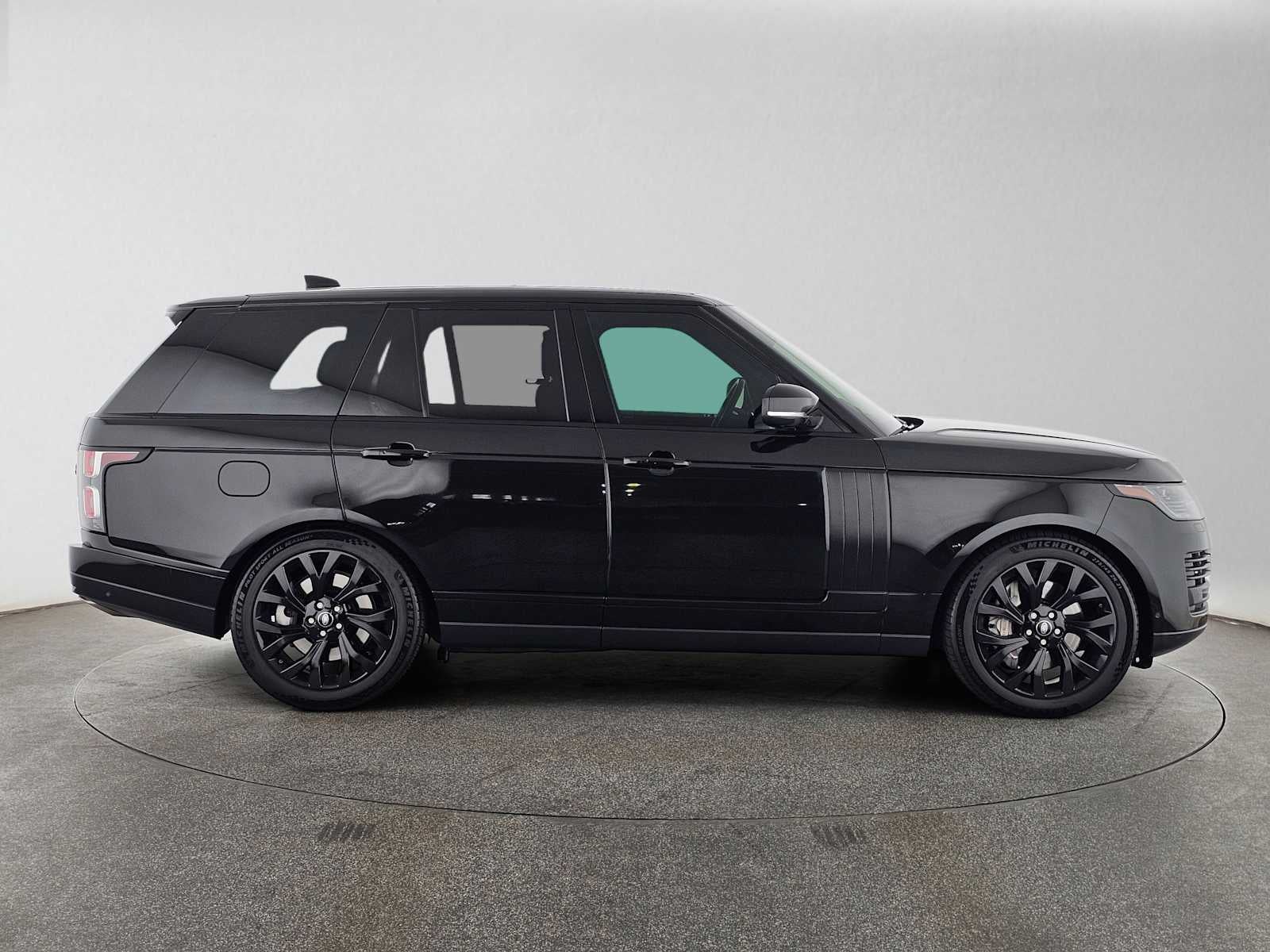 2018 Land Rover Range Rover V8 Supercharged SWB