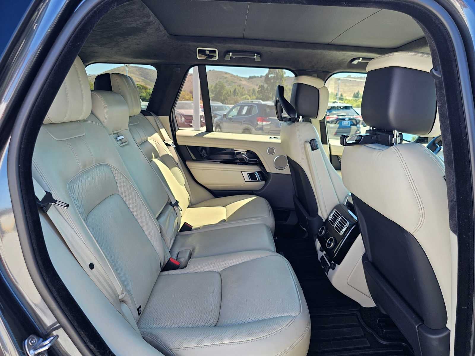 2020 Land Rover Range Rover P525 HSE