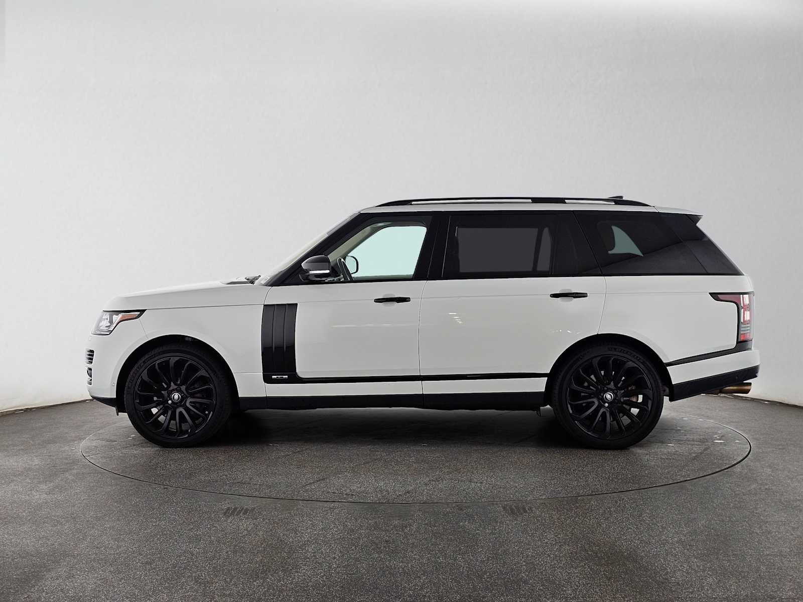 2017 Land Rover Range Rover V8 Supercharged LWB