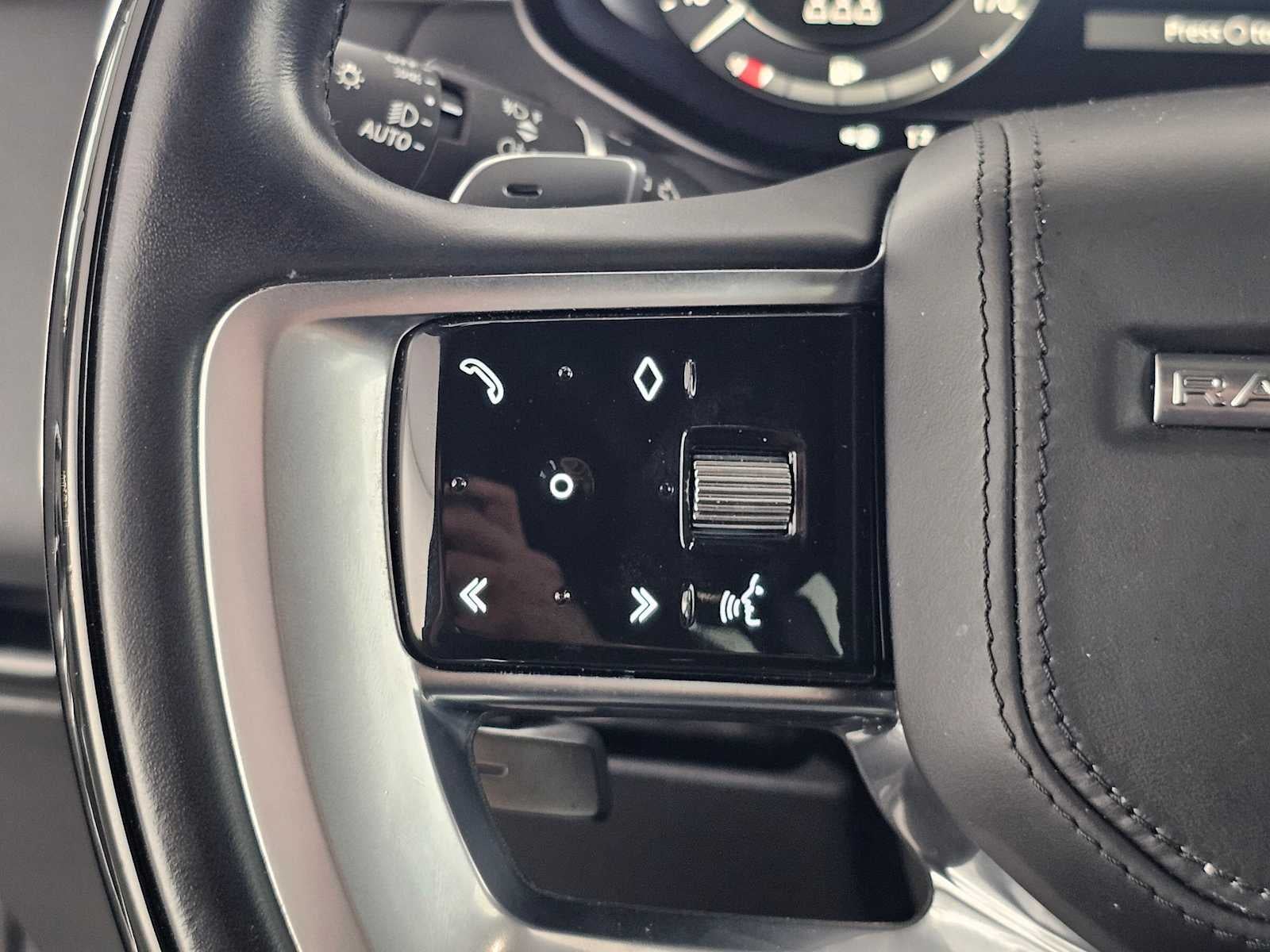 2023 Land Rover Range Rover SE