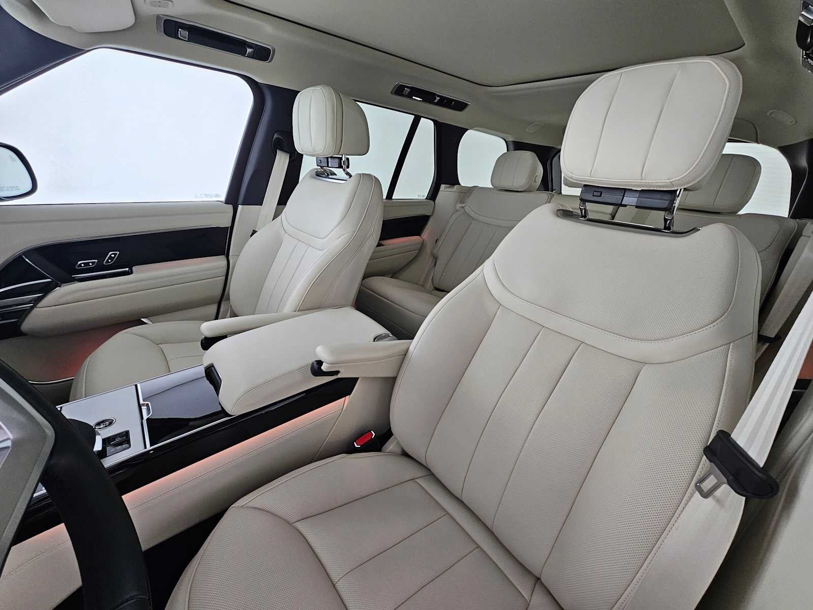 2026 Land Rover Range Rover SE