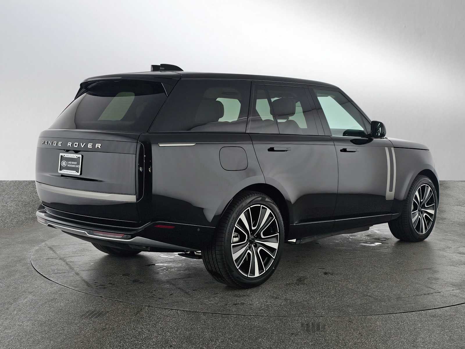 2026 Land Rover Range Rover SE
