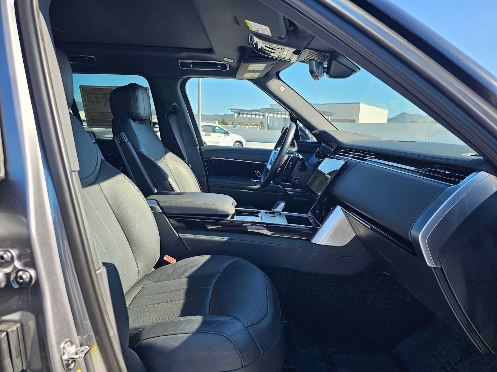 2024 Land Rover Range Rover SE