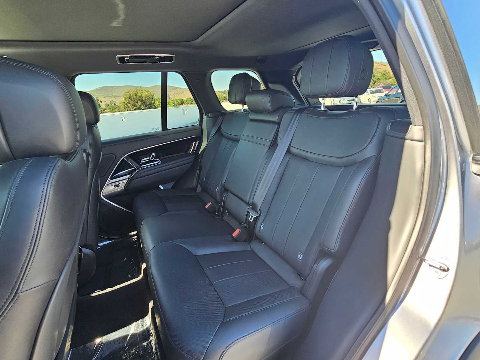 2024 Land Rover Range Rover SE