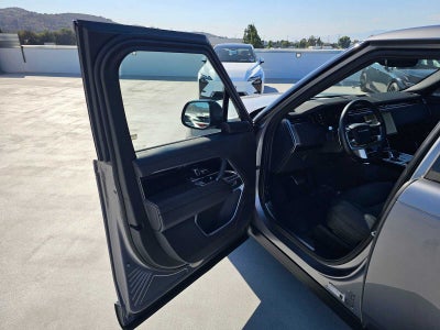 2024 Land Rover Range Rover SE