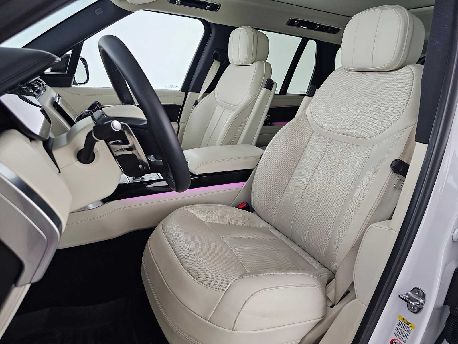 2025 Land Rover Range Rover SE