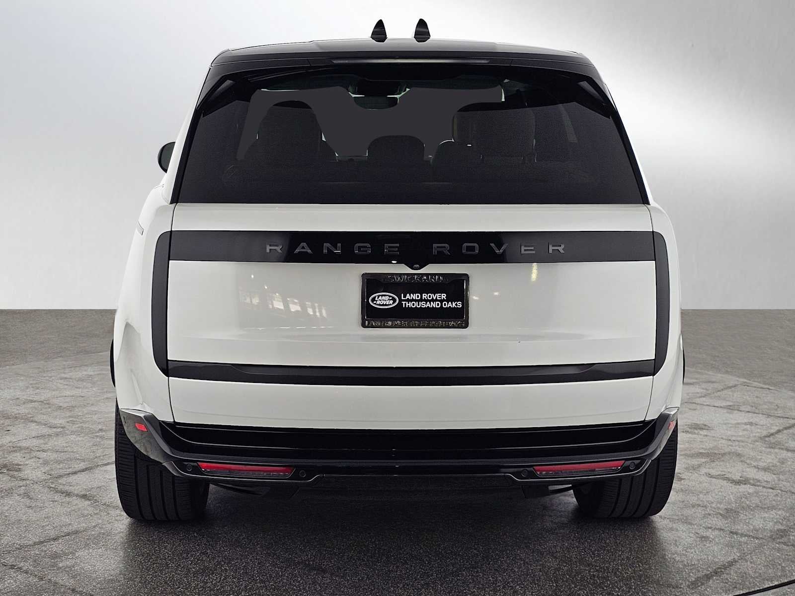 2025 Land Rover Range Rover SE