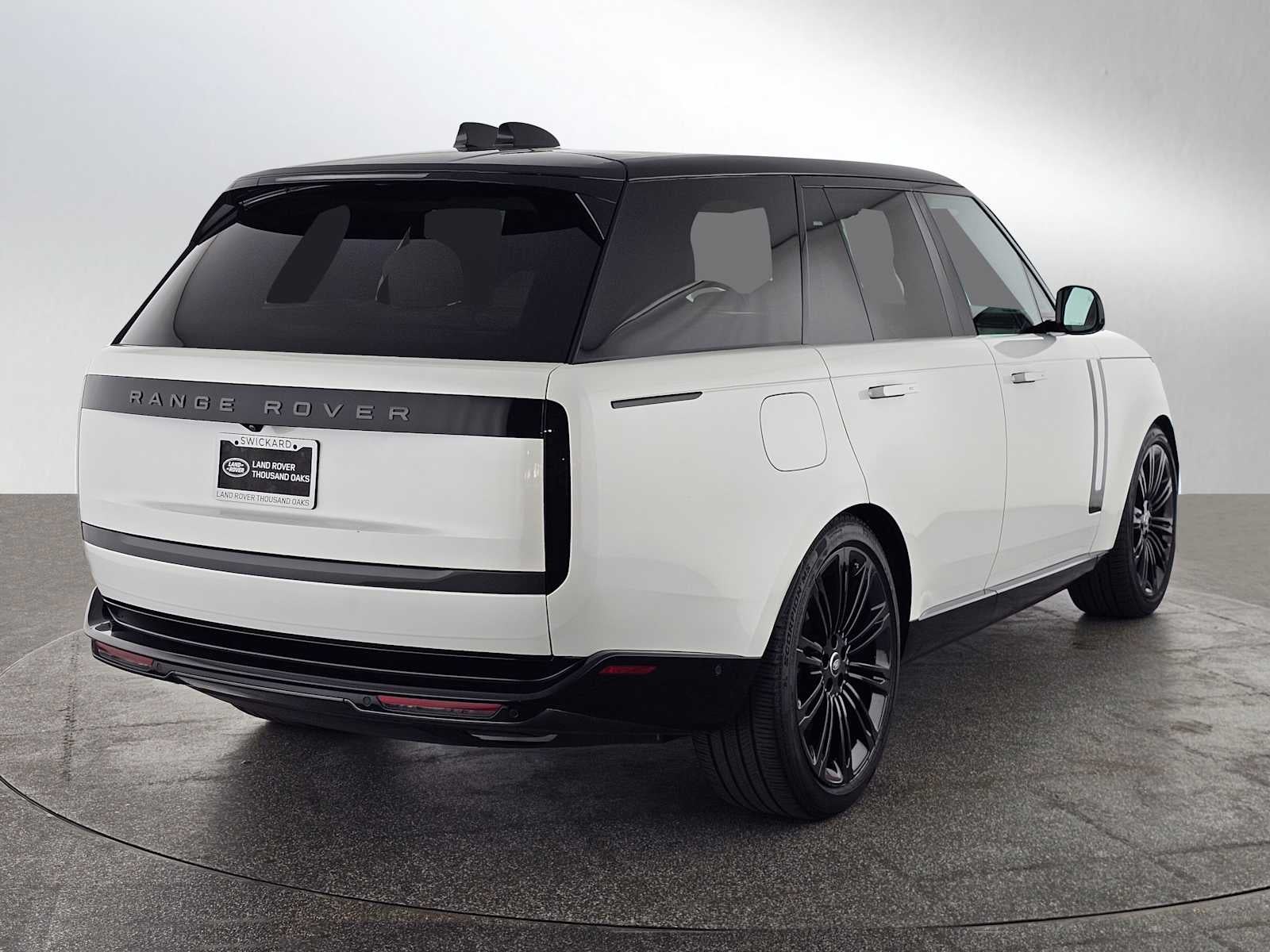 2025 Land Rover Range Rover SE