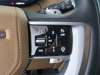 2025 Land Rover Range Rover SE
