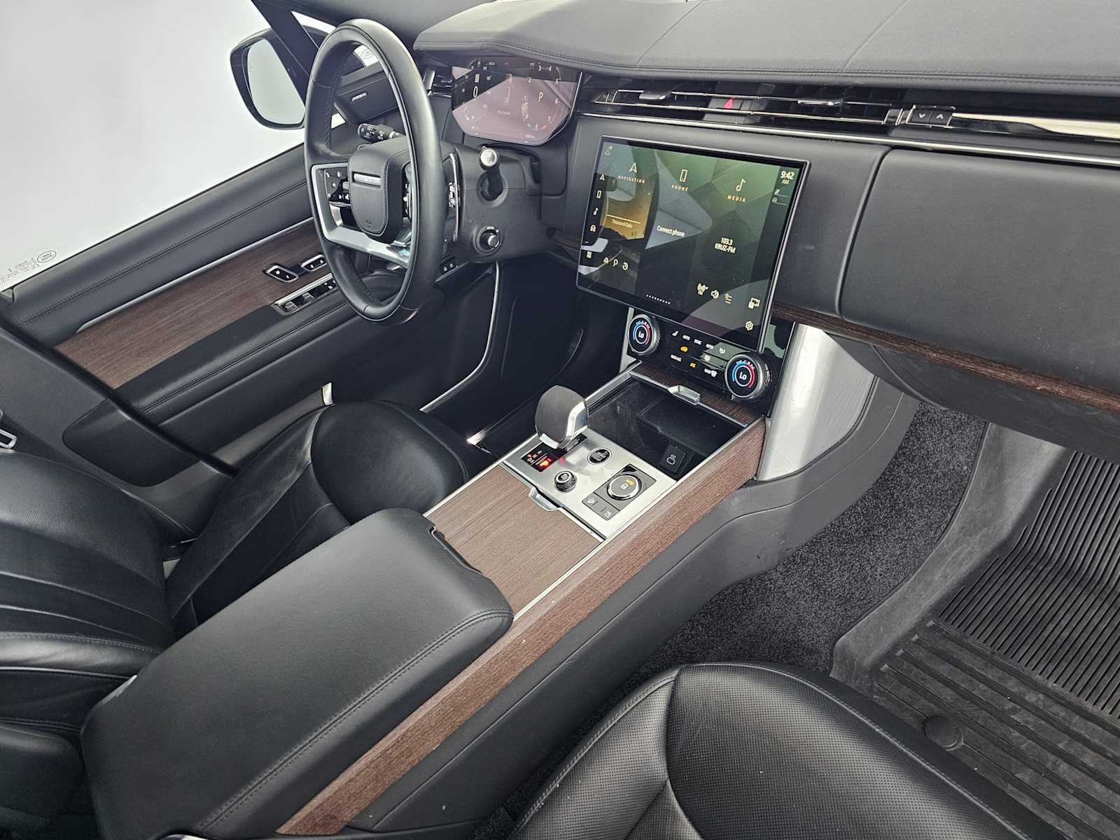 2023 Land Rover Range Rover SE