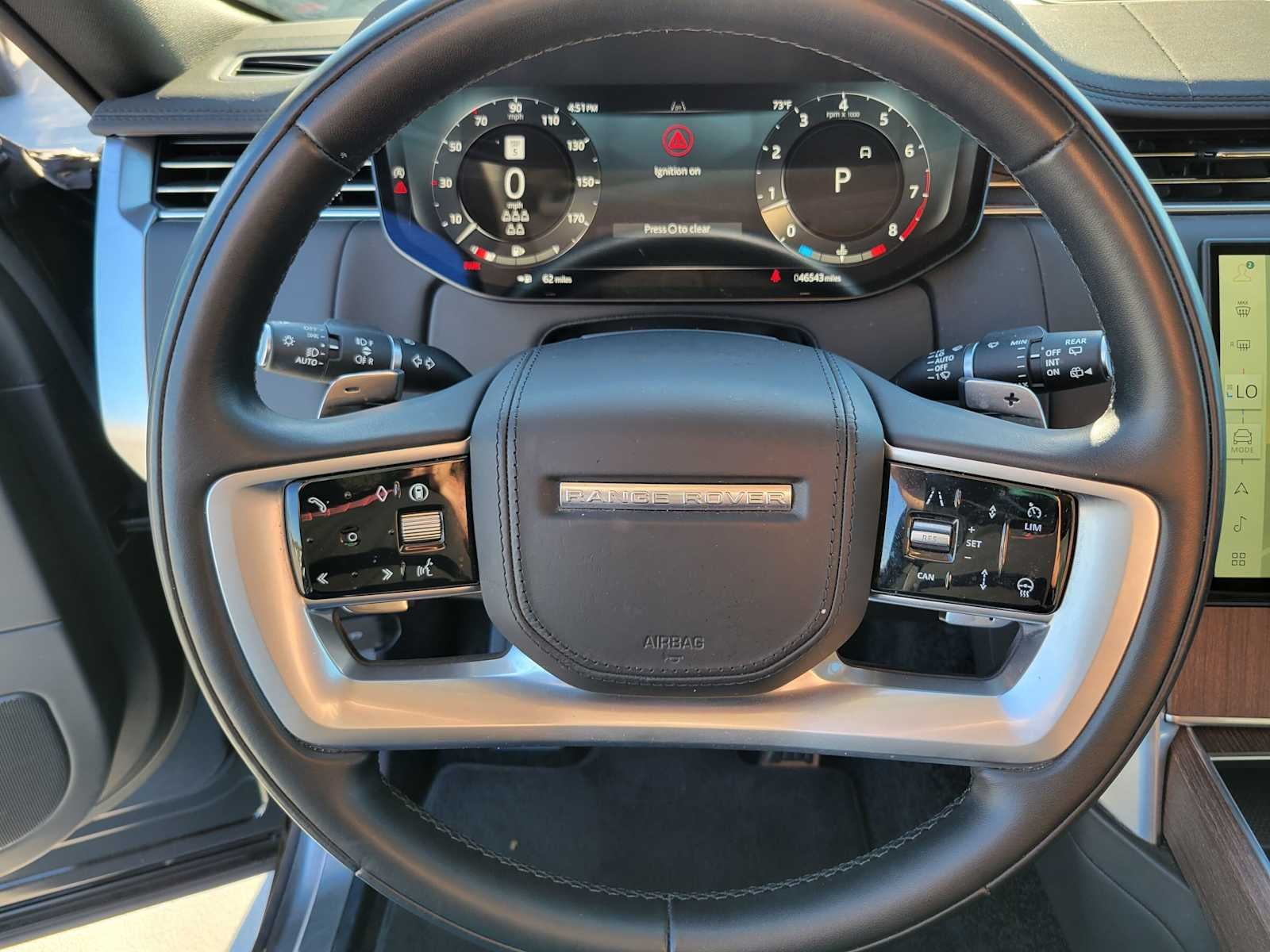 2025 Land Rover Range Rover SE