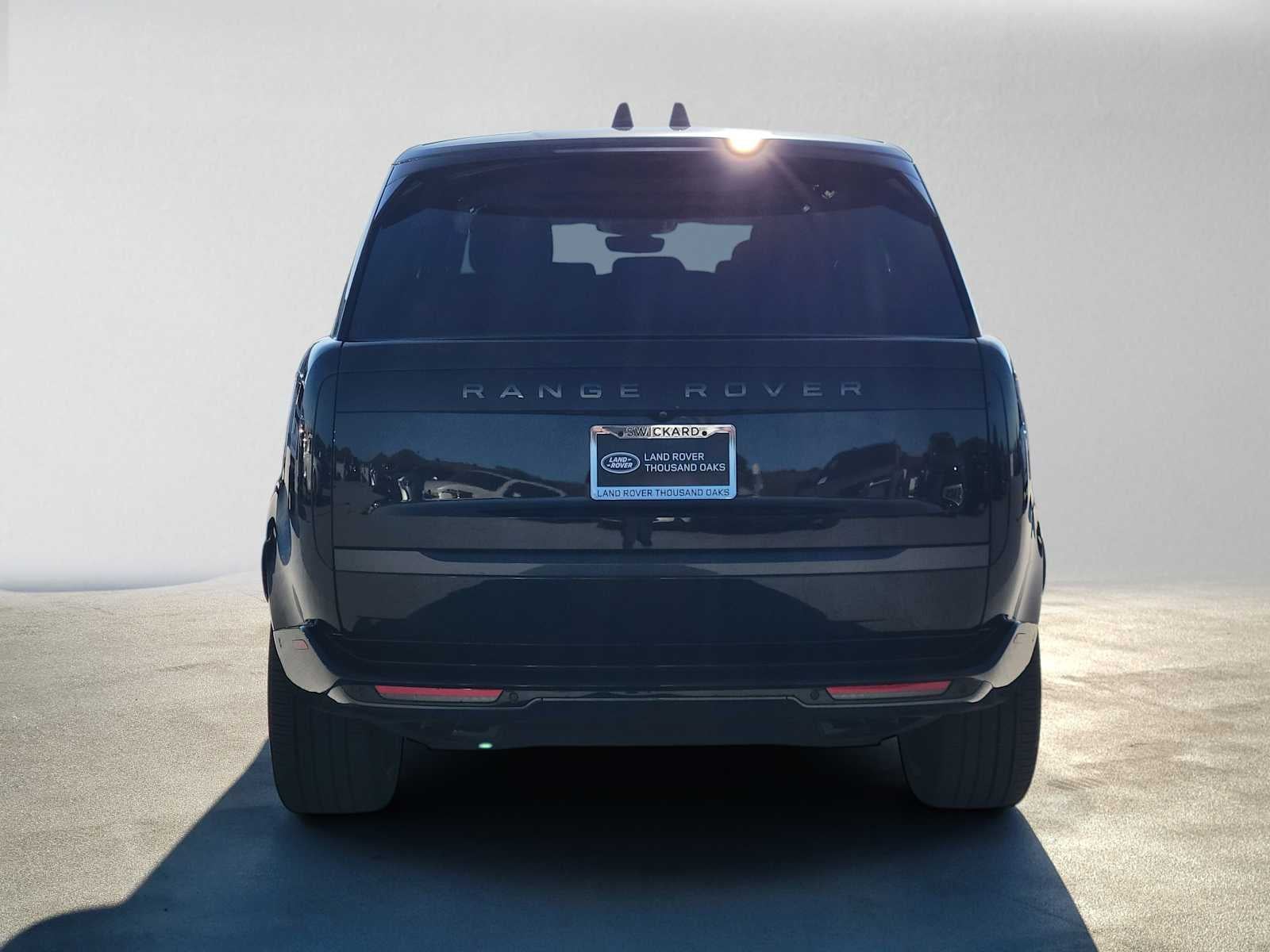 2025 Land Rover Range Rover SE