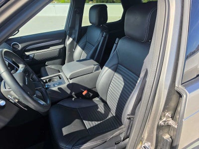 2024 Land Rover Discovery Dynamic SE