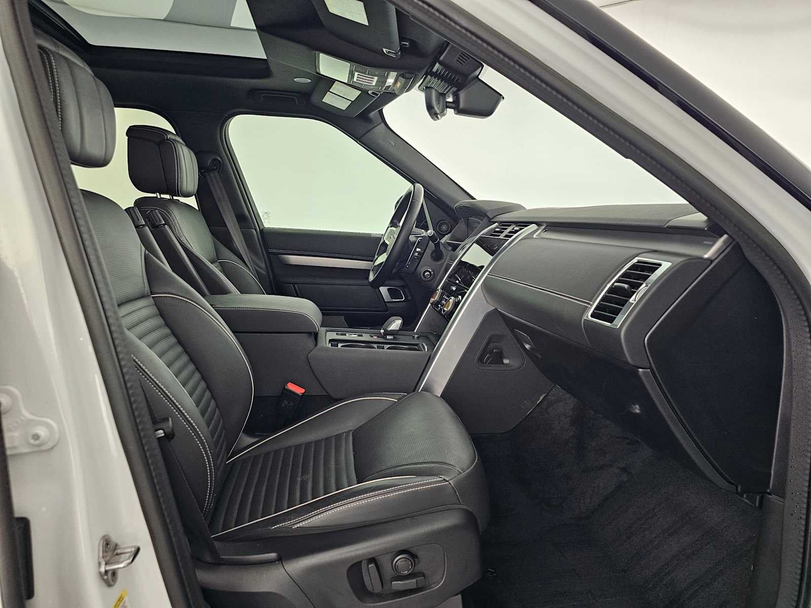 2023 Land Rover Discovery HSE R-Dynamic