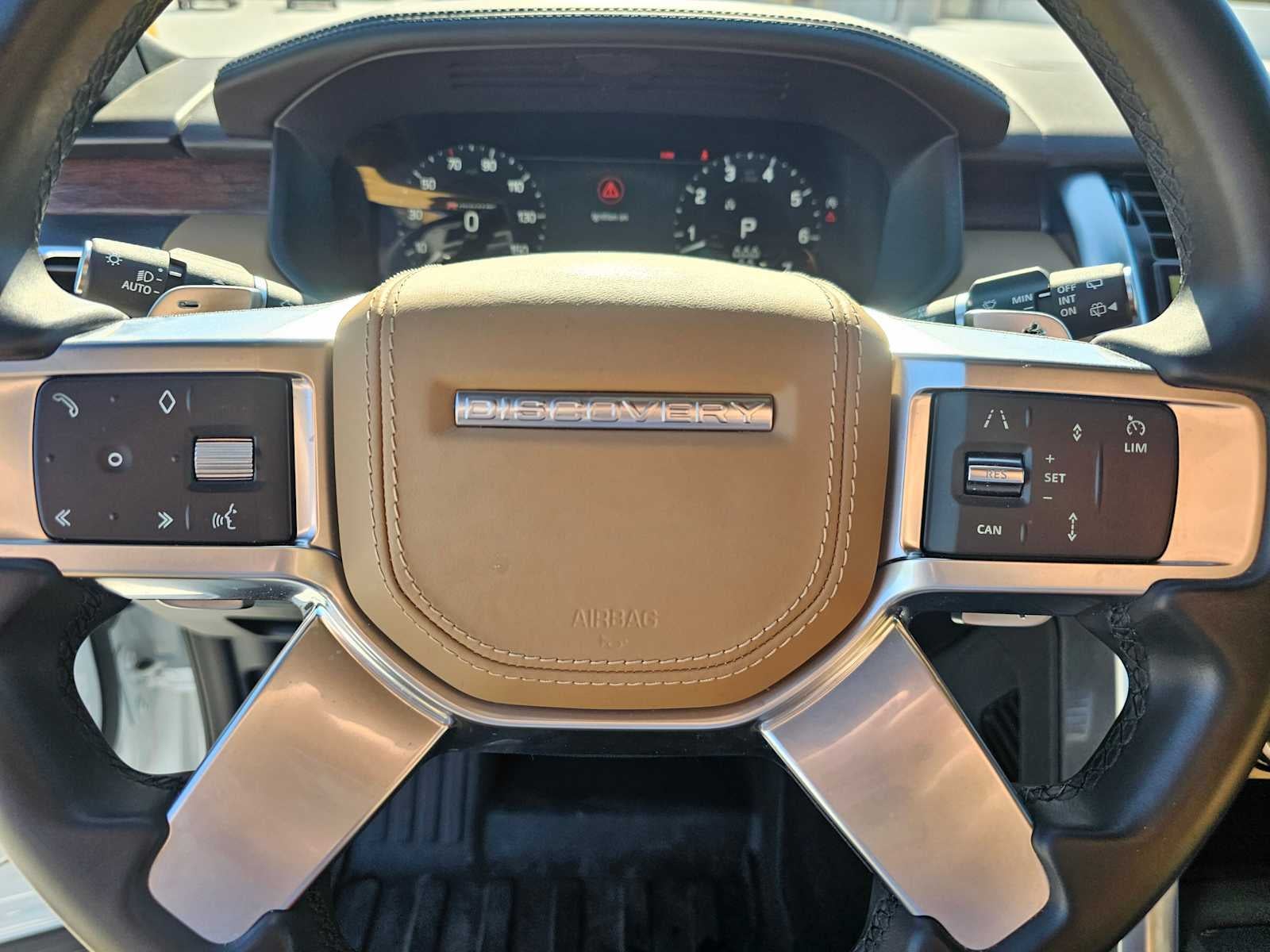 2023 Land Rover Discovery HSE R-Dynamic