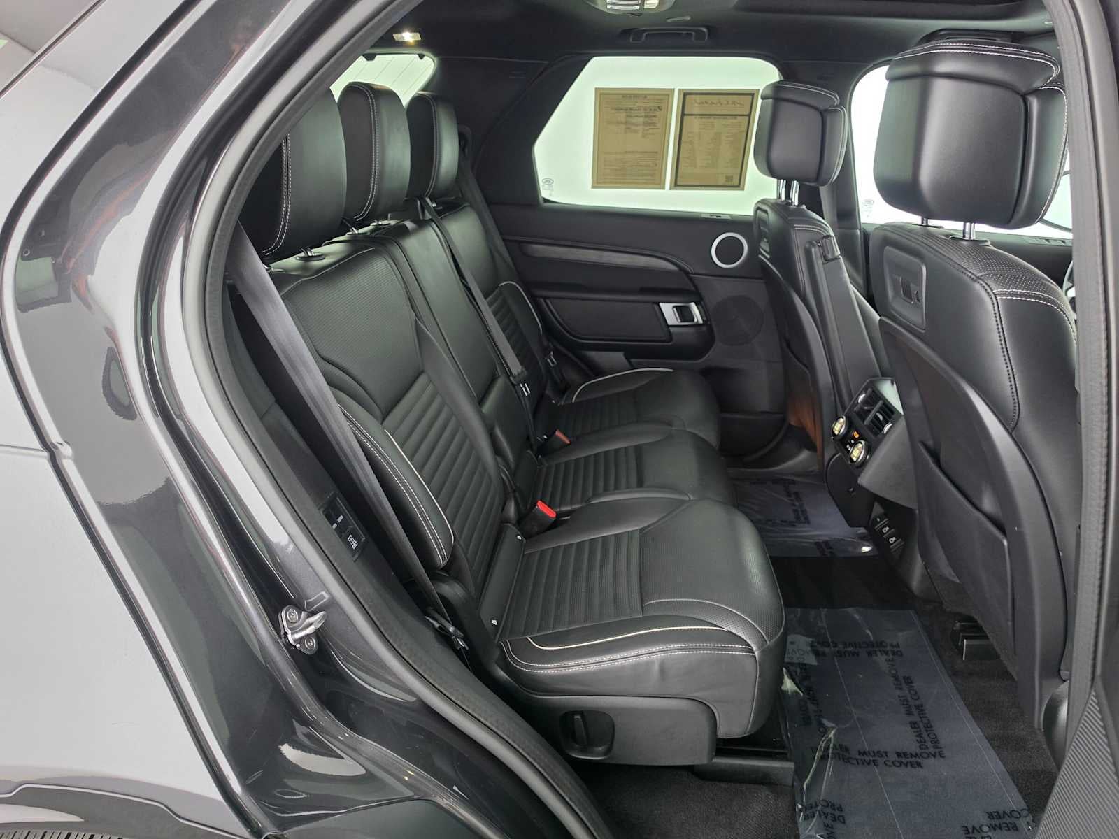 2023 Land Rover Discovery S R-Dynamic