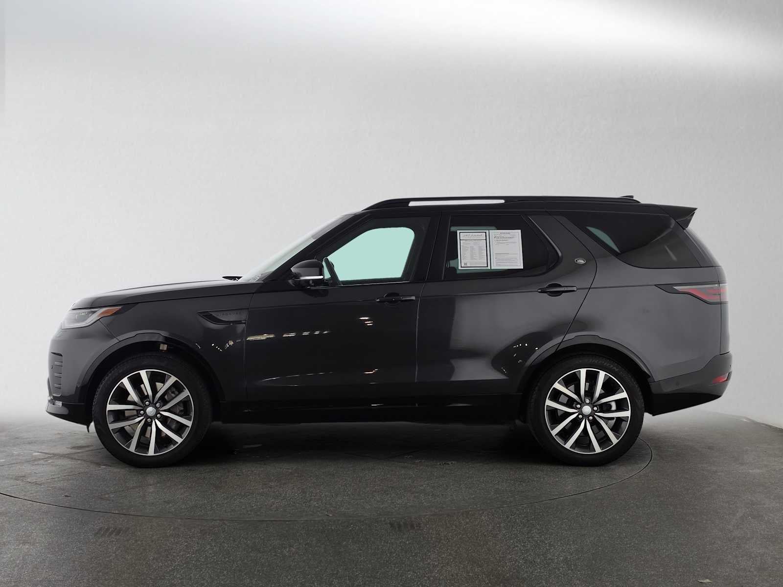 2023 Land Rover Discovery S R-Dynamic