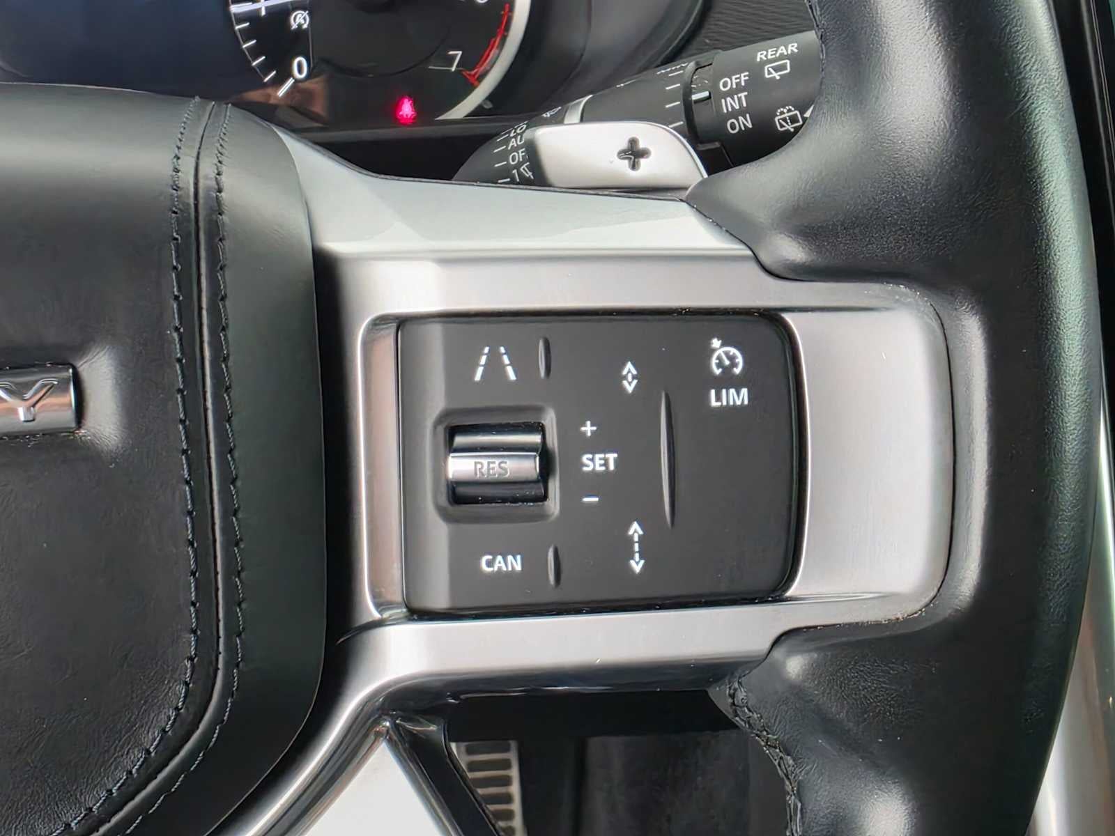 2023 Land Rover Discovery S R-Dynamic