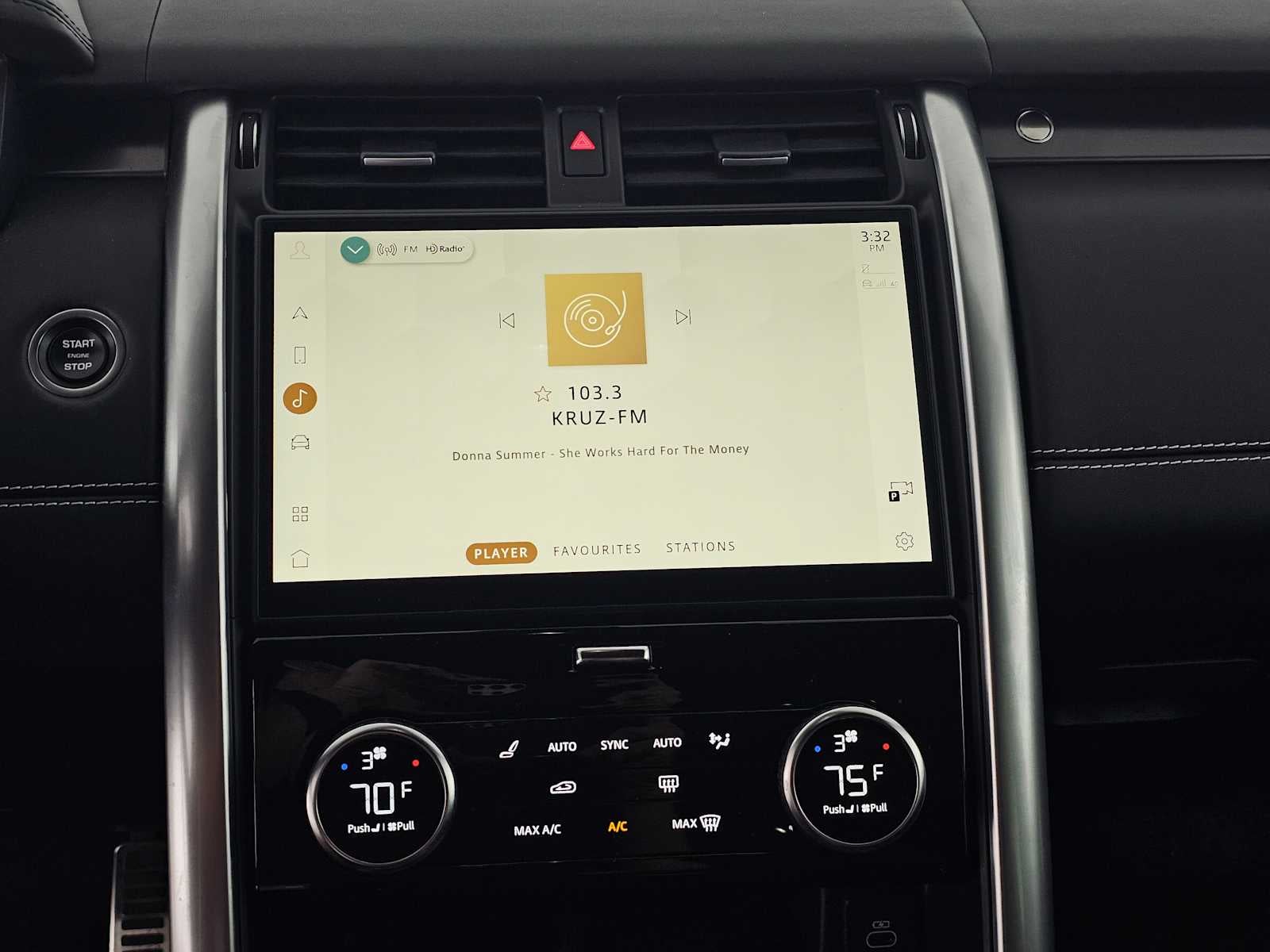 2024 Land Rover Discovery Metropolitan Edition