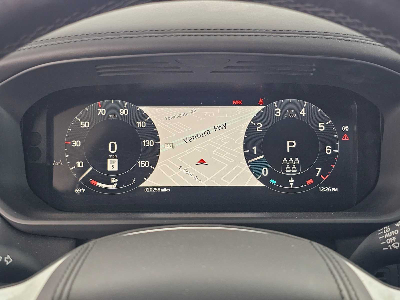 2024 Land Rover Discovery Metropolitan Edition