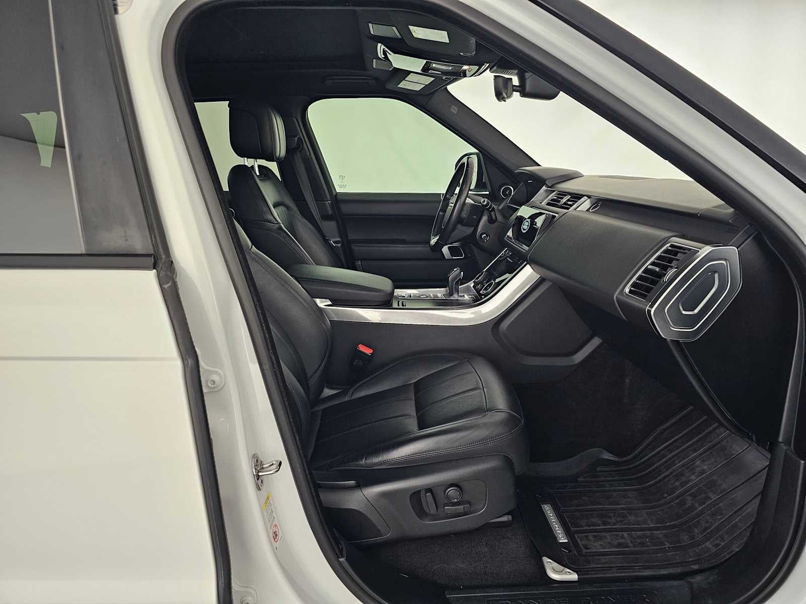 2020 Land Rover Range Rover Sport SE