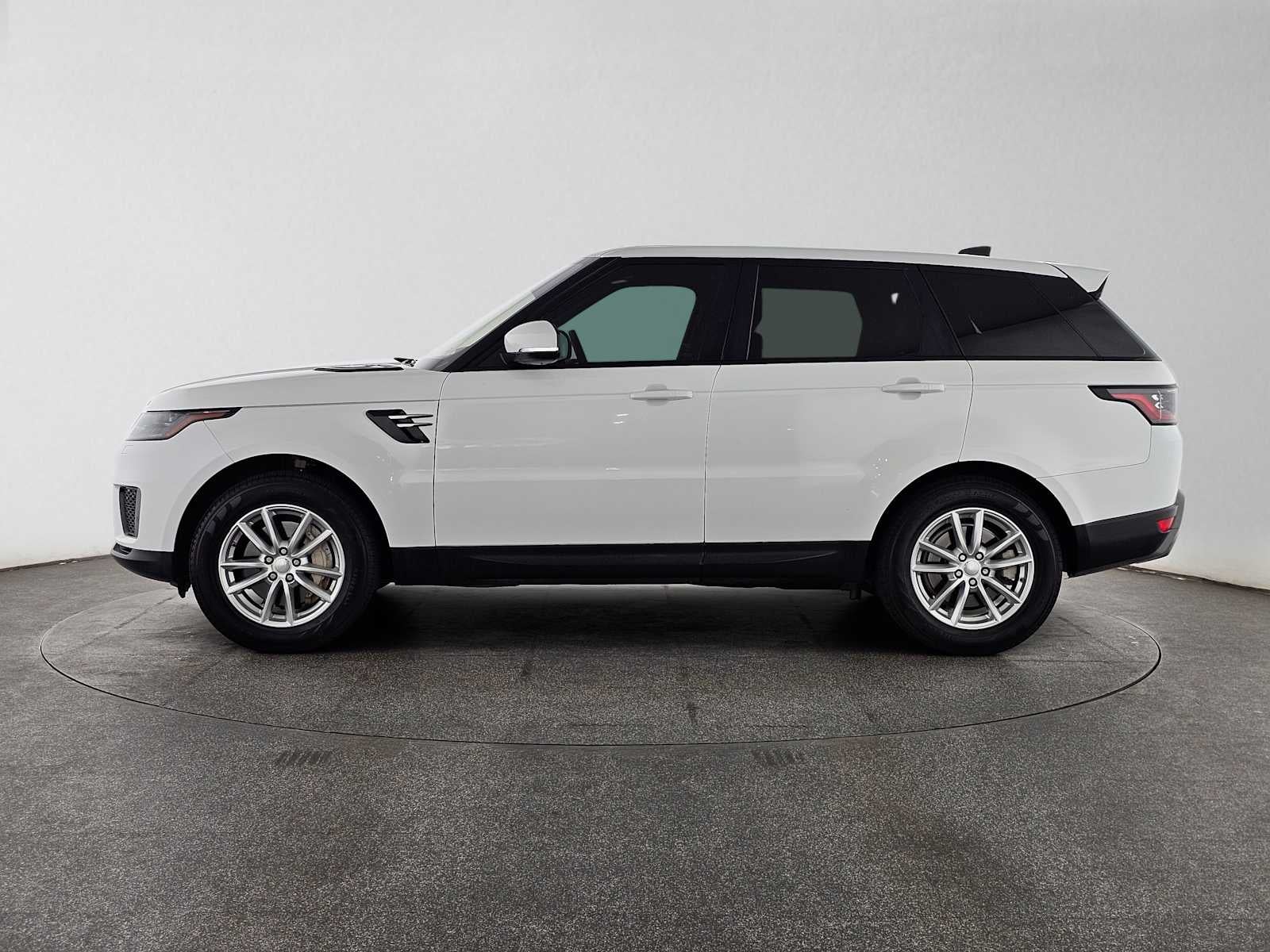 2020 Land Rover Range Rover Sport SE