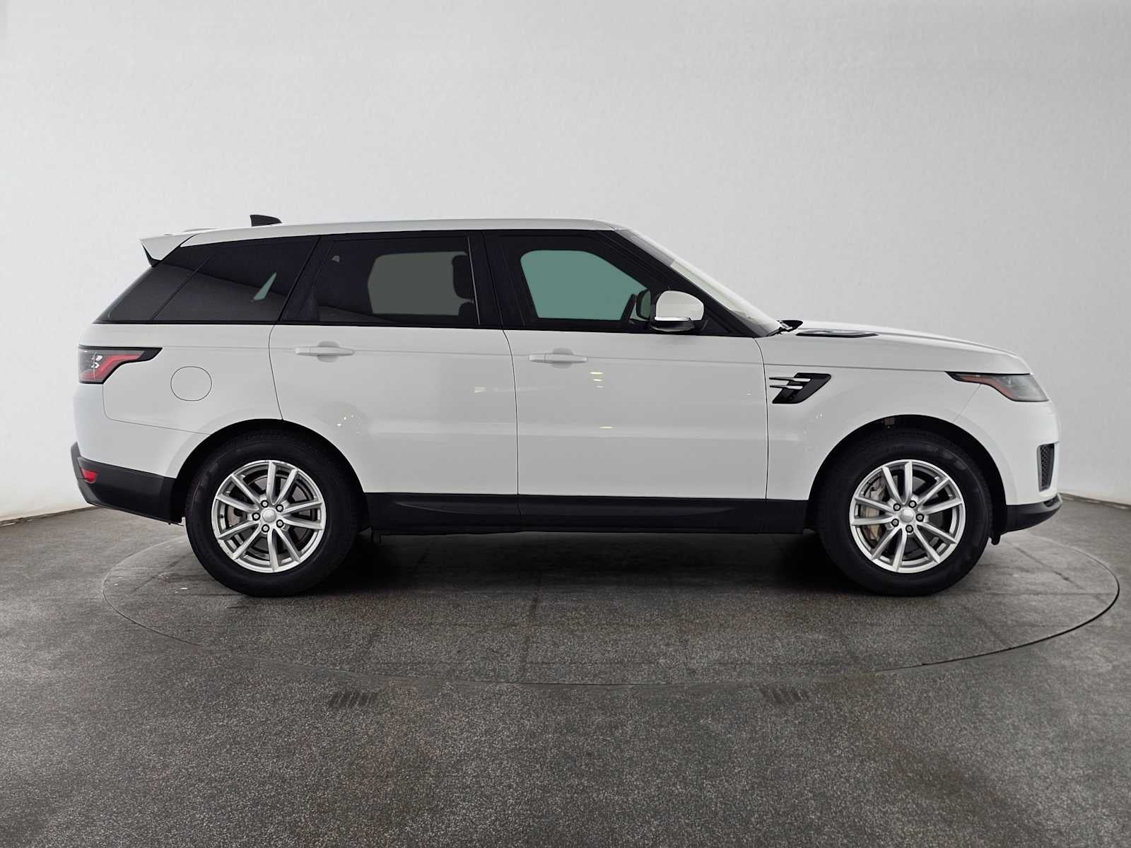 2020 Land Rover Range Rover Sport SE