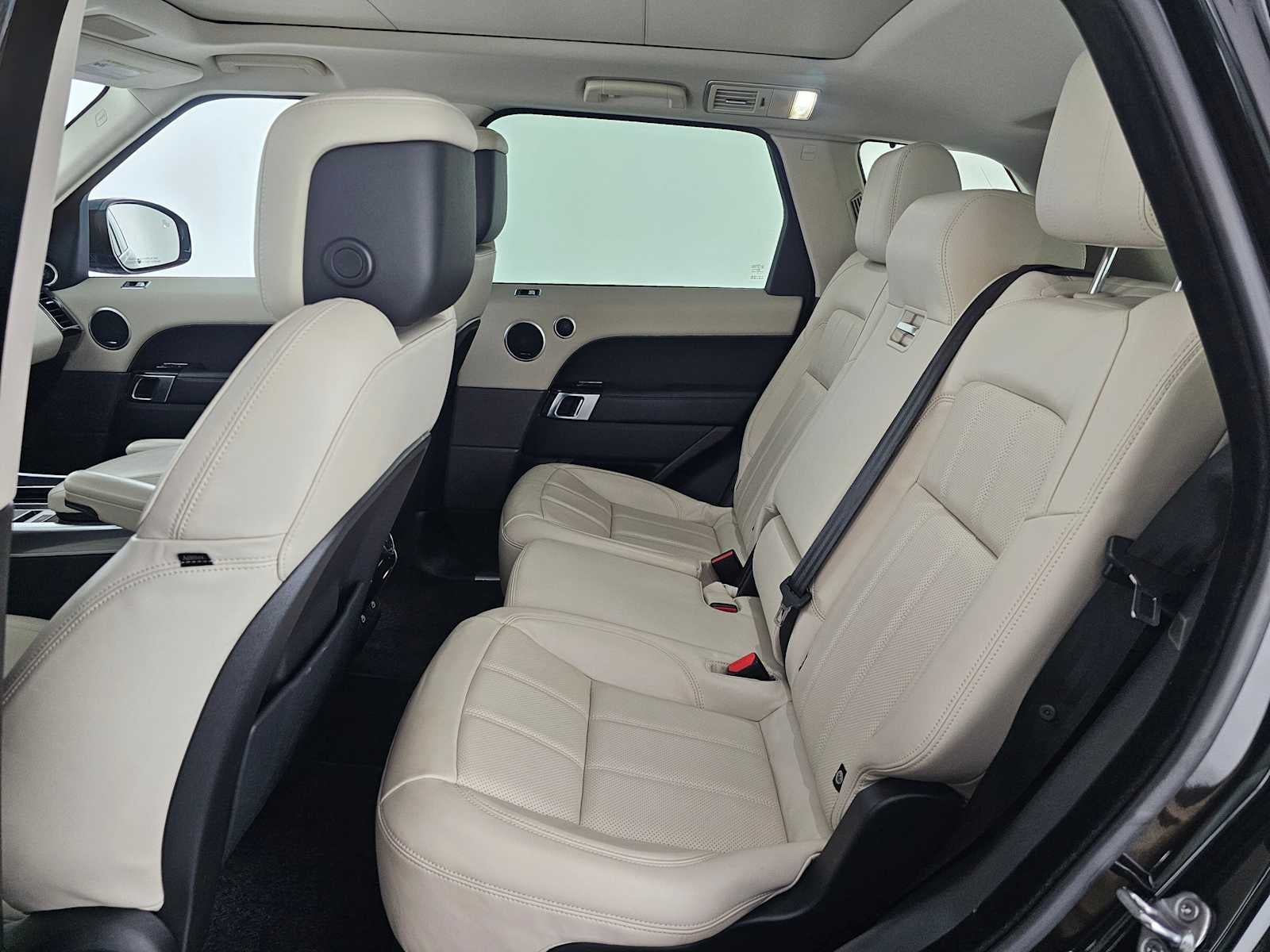 2022 Land Rover Range Rover Sport HSE Silver Edition