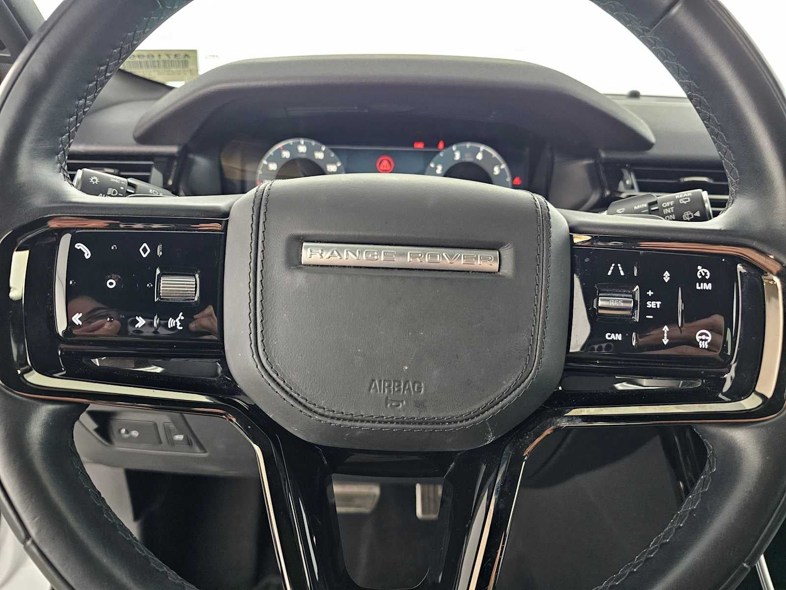 2024 Land Rover Range Rover Velar Dynamic SE