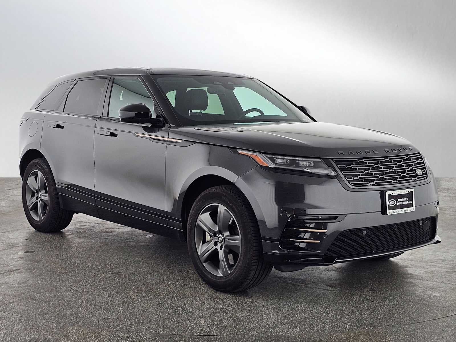 2025 Land Rover Range Rover Velar Dynamic SE