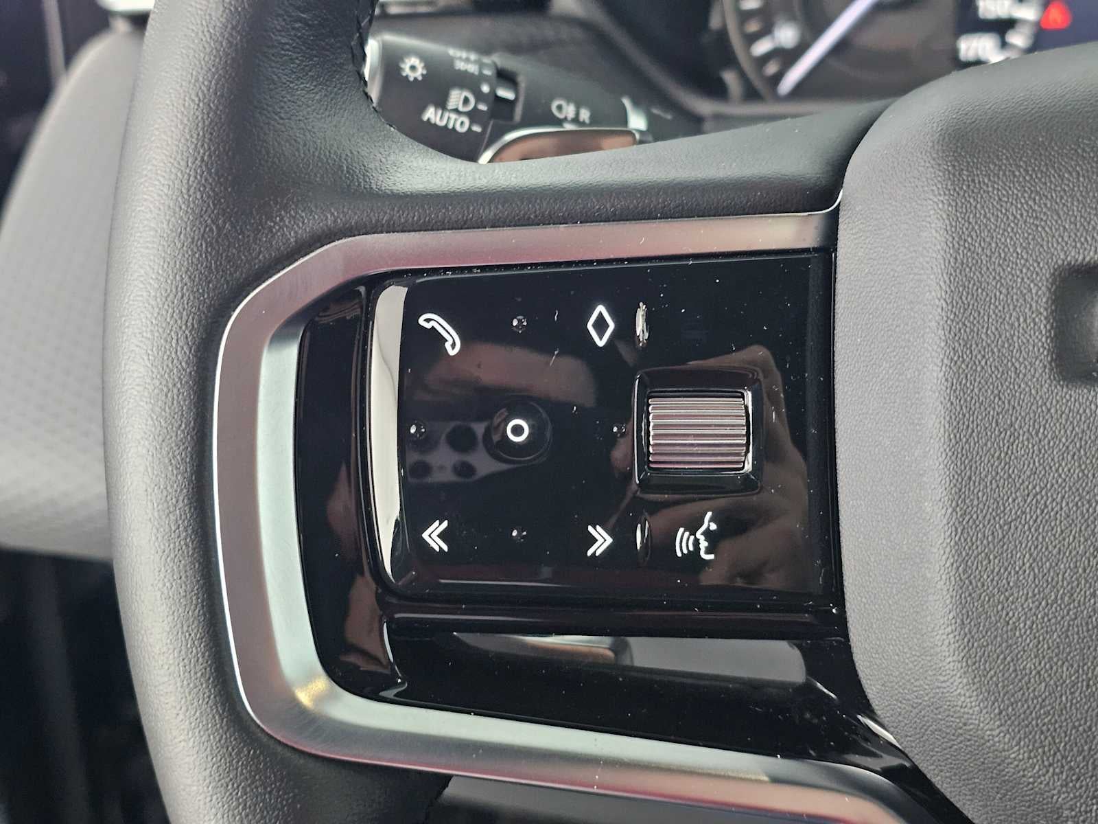 2023 Land Rover Range Rover Velar R-Dynamic S