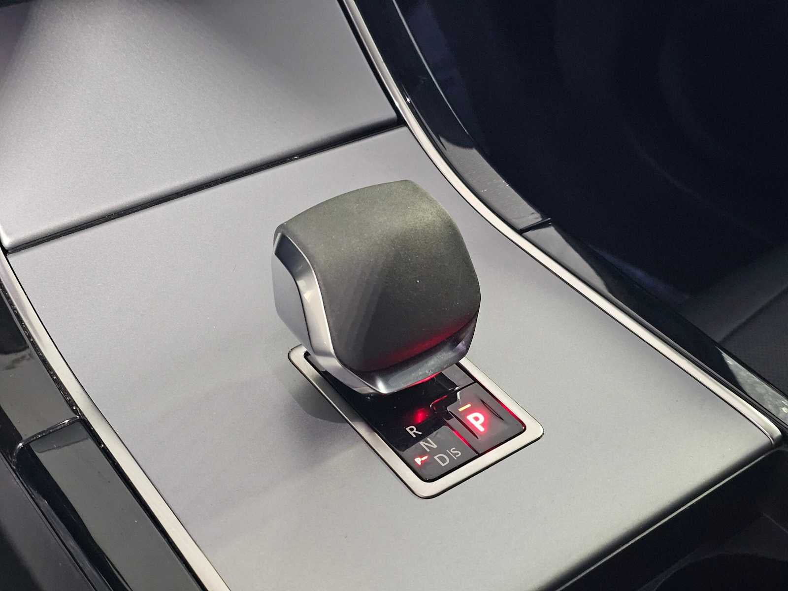 2024 Land Rover Range Rover Evoque Core S